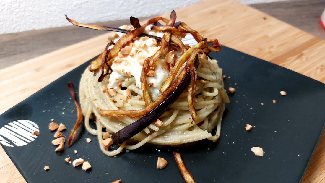 Pasta con Burrata y Berenjena