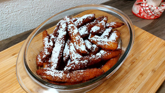 Crispelle o Zeppole de San José Arroz Frito con Miel Canela y Azúcar Glass